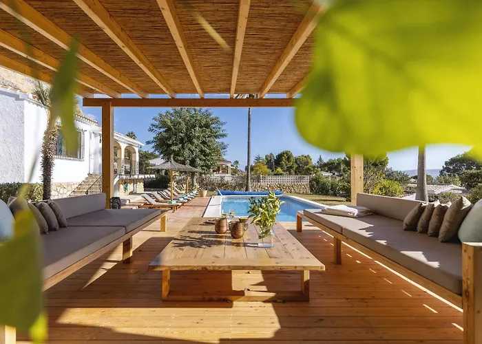 Casa Banyan