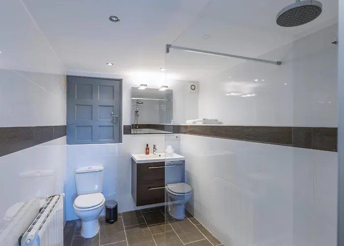 Casa Banyan Villa Montgo